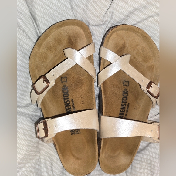 Birkenstock Mayari Pearl Sandals Size 38/245. US size 7.5 - Picture 4 of 7